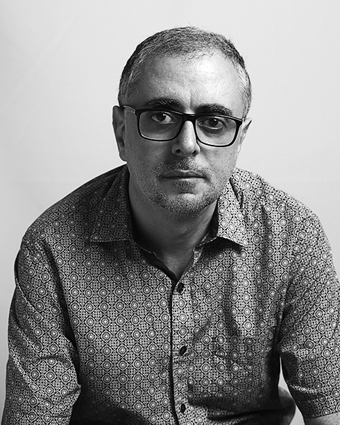Portrait of Ricardo Mbarkho